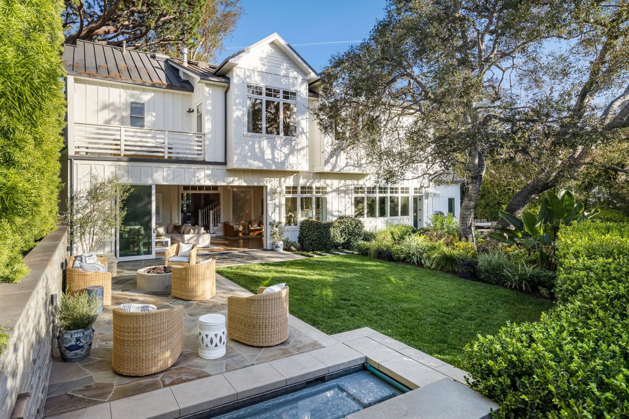 Sophisticated Coastal Design in Rustic Canyon
