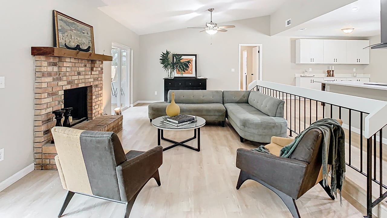 Spacious Open Concept Home in Winter Springs