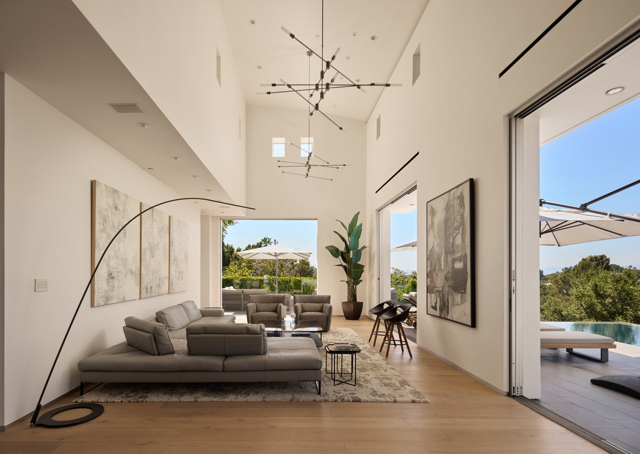 2750 Cardwell Pl, Hollywood Hills