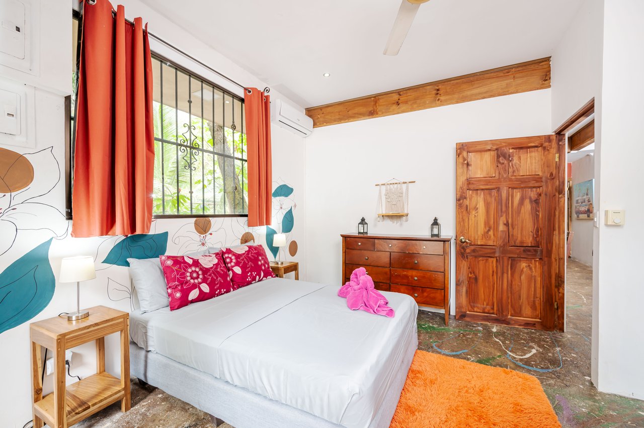 Cornett Retreat | Multi-Unit Colonial Compound 10 Mins to Playa Grande