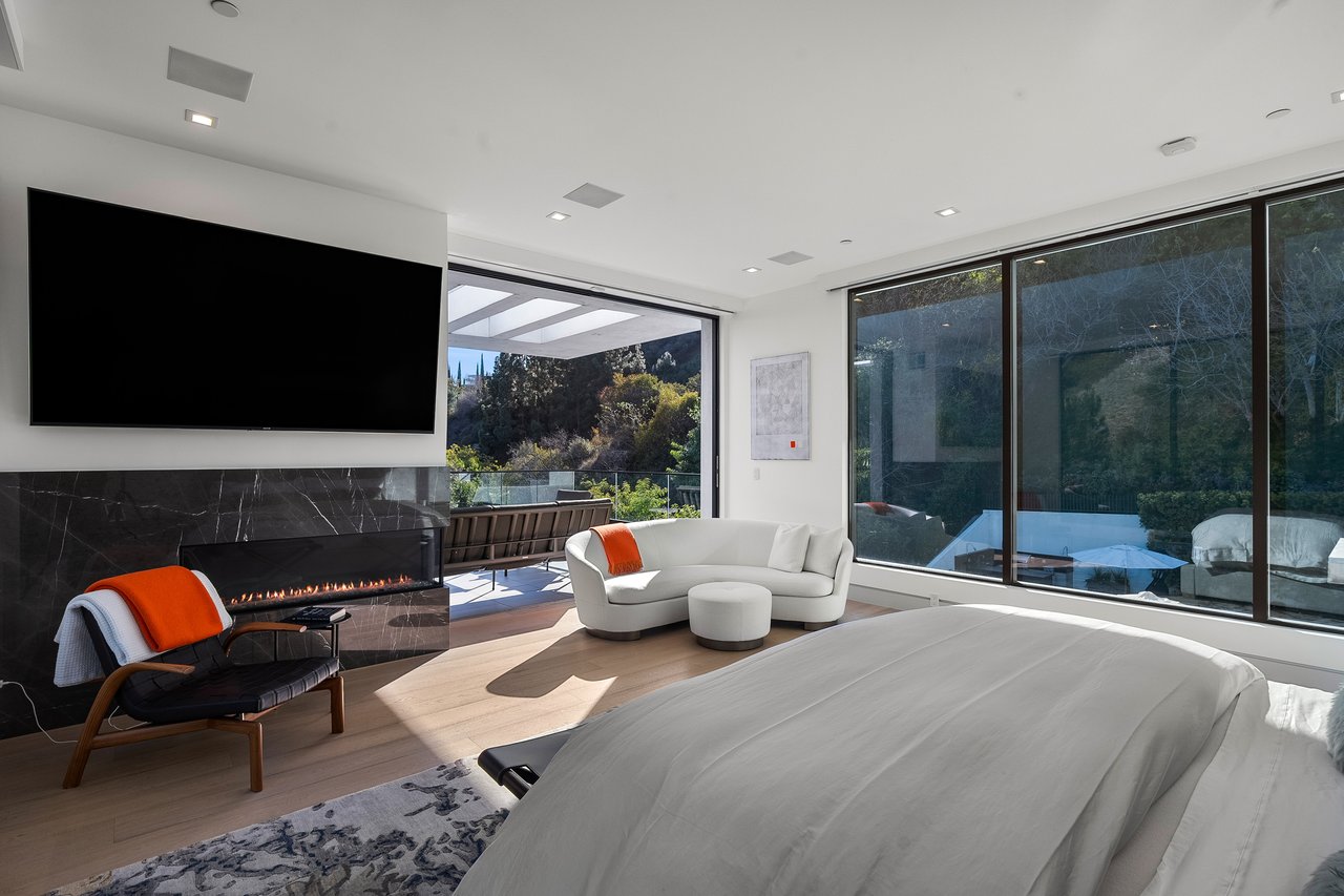 1527 Rising Glen Rd, Sunset Strip