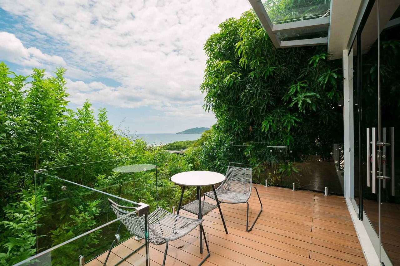 Casa Lomas del Mar | Luxury Ocean-View Villa with Infinity Pool