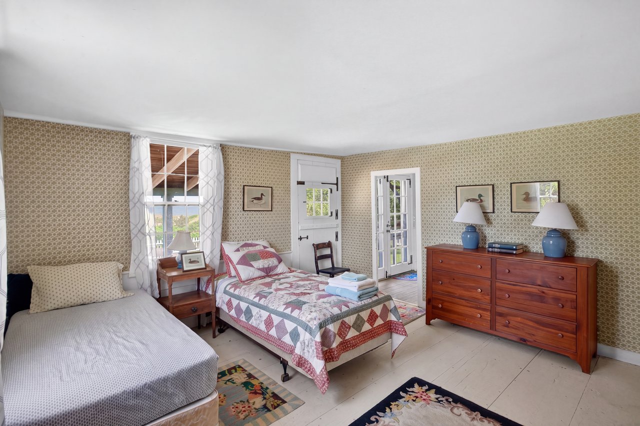 Spectacular Beachfront in East Dennis