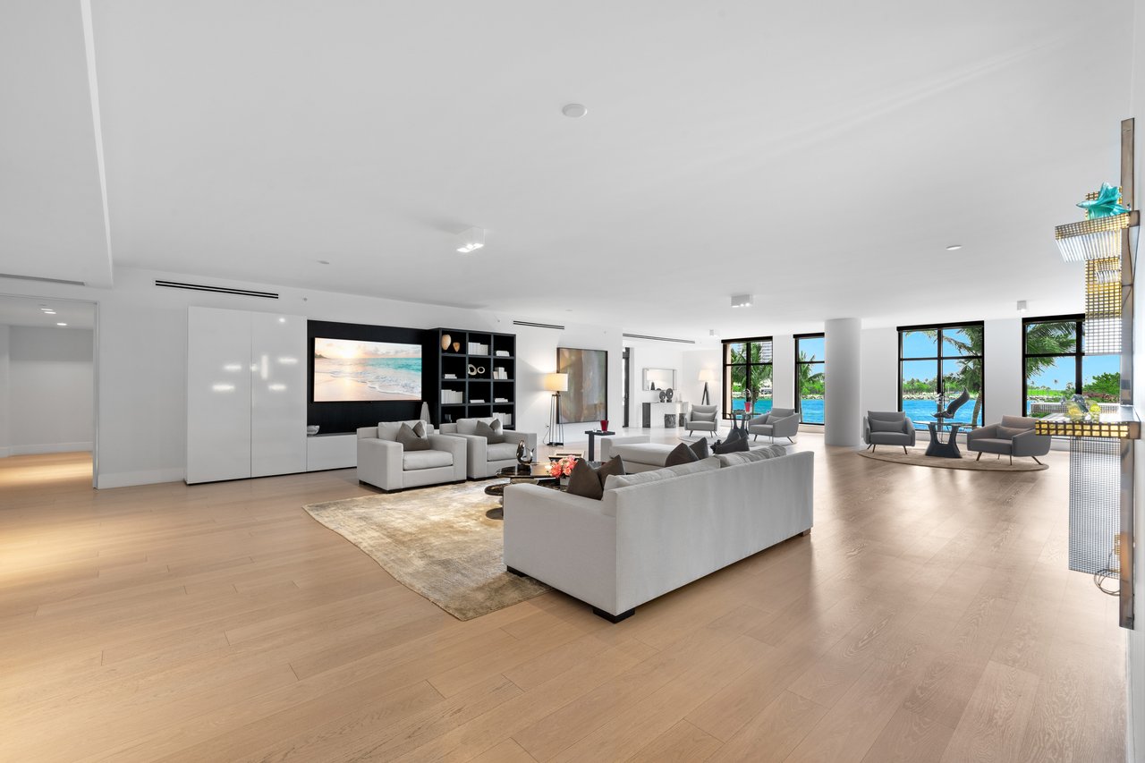 Palazzo Del Sol 7025