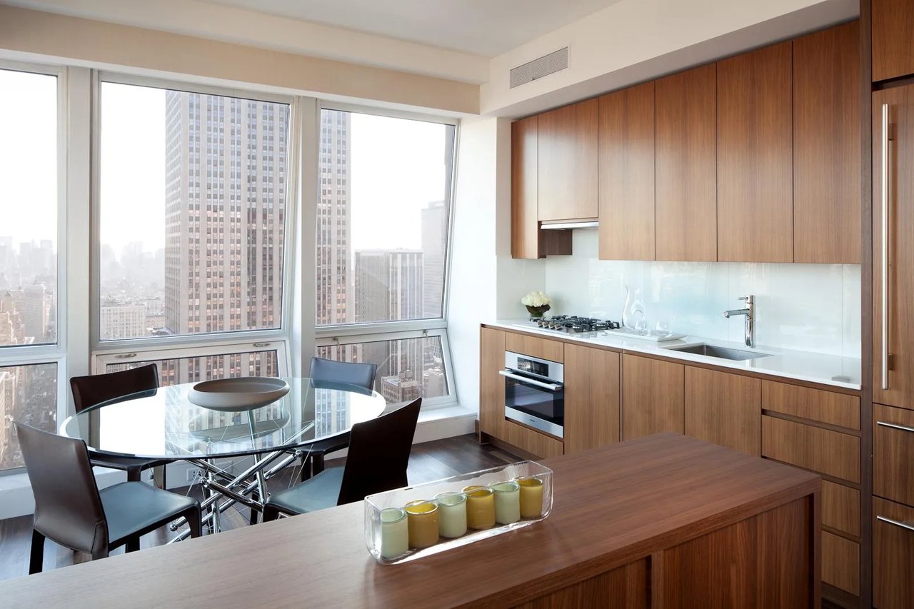 400 Fifth Avenue Unit: 36A