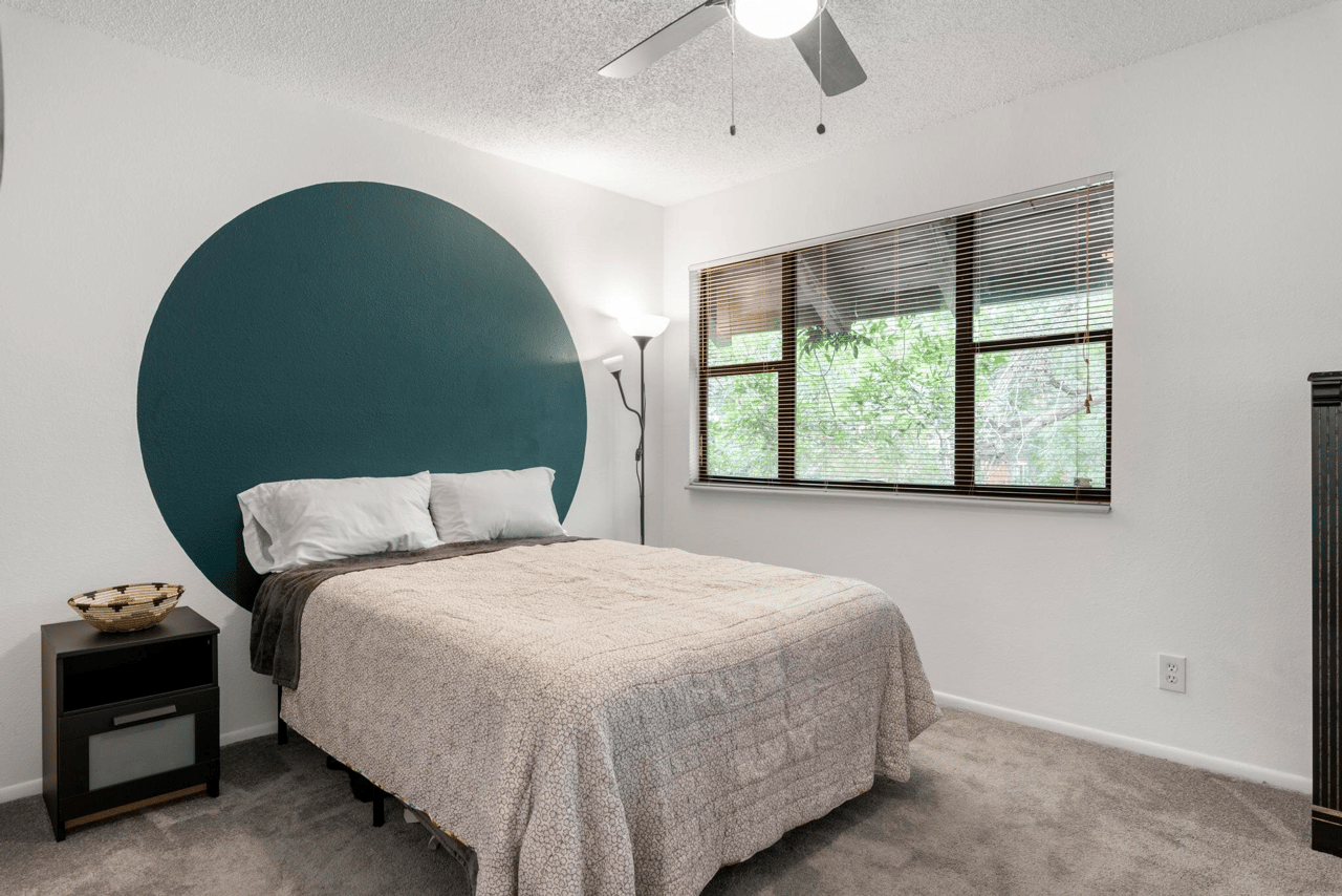 Just Listed: Renovated Modern Townhome in Aurora