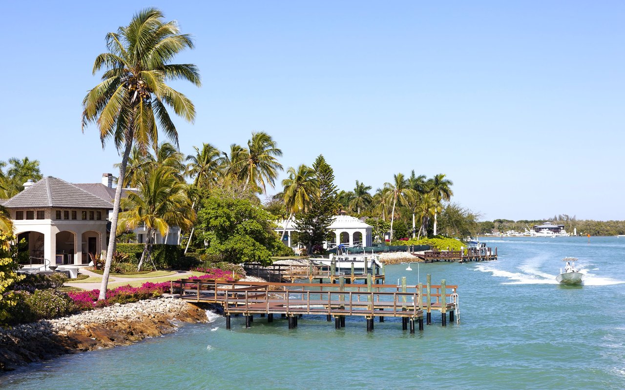 Aqualane Shores