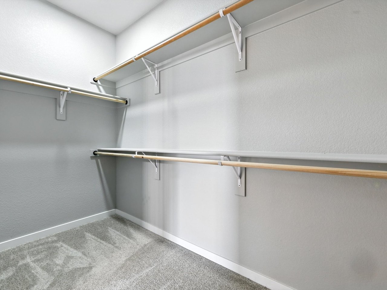 411 Indian Grass Street