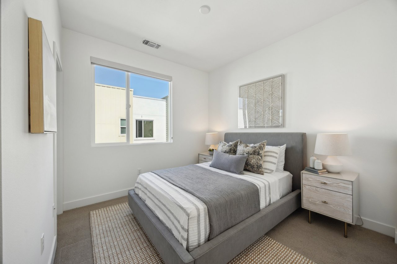 172 Uptown Cir