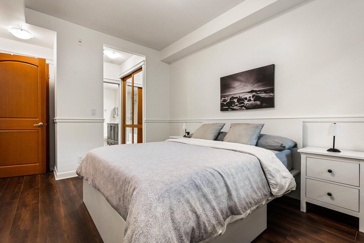 154-8328 207a St