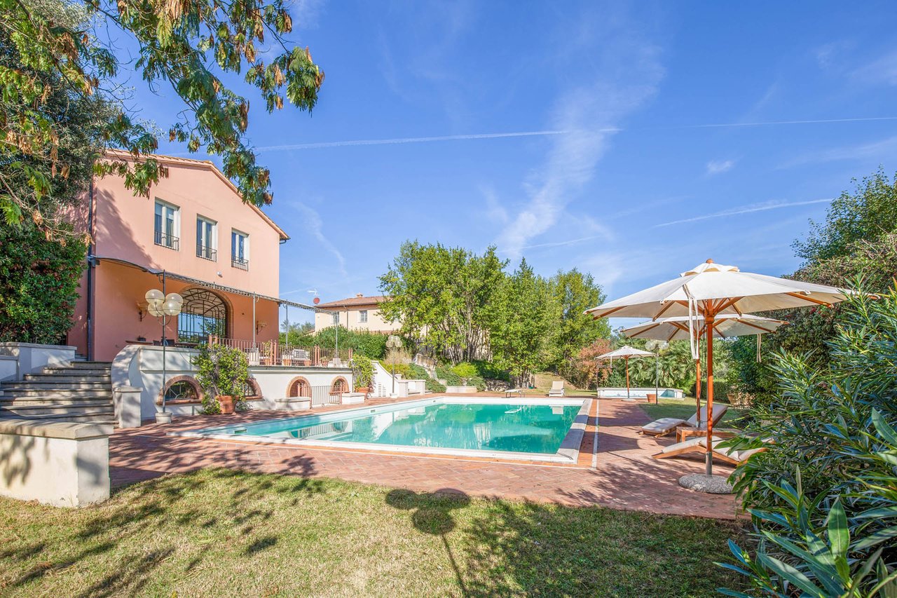 Accomodation facility - Villa near Florence