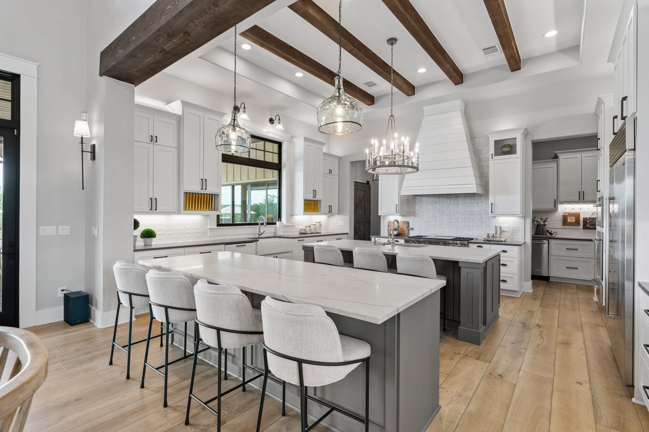 1457 Avenida High View