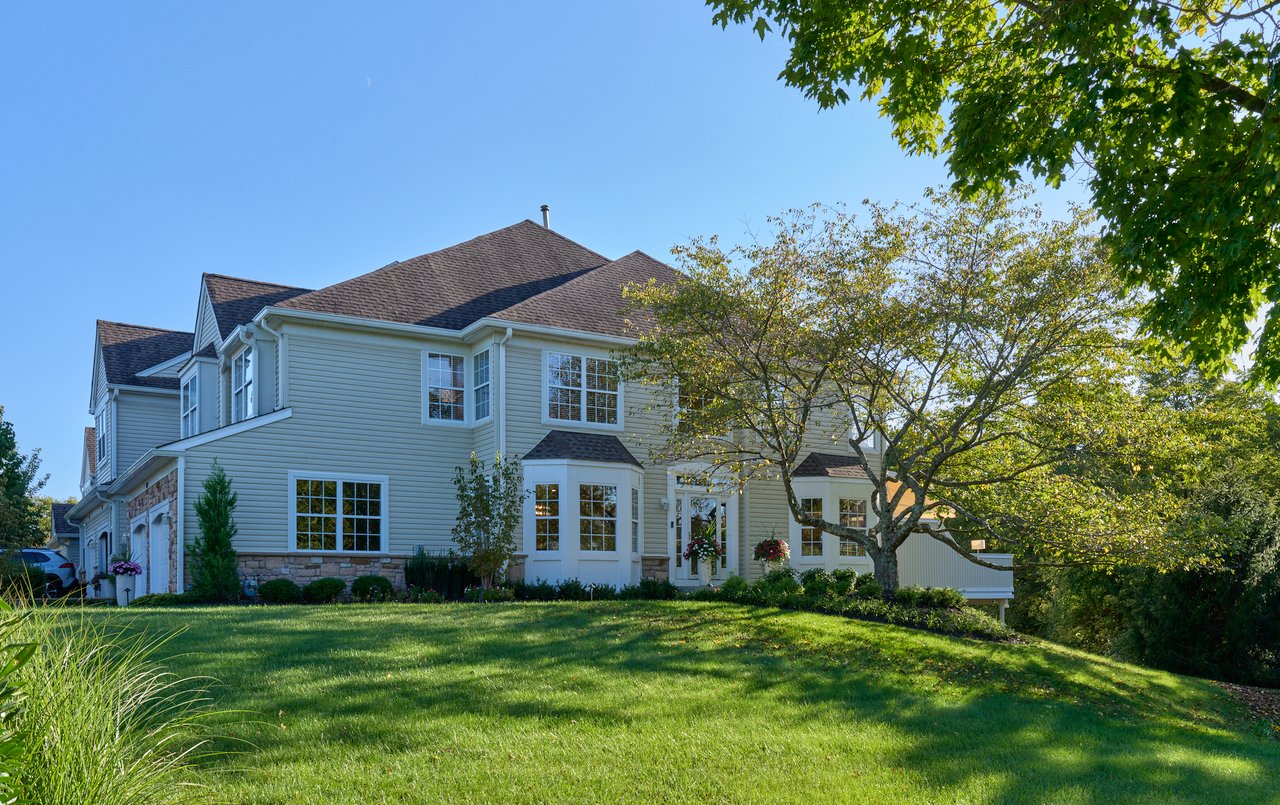 869 Breckinridge Ct 