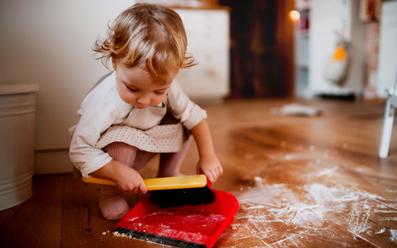Engaging Kids in Cleaning: 8 Fun Tips for a Tidy Home