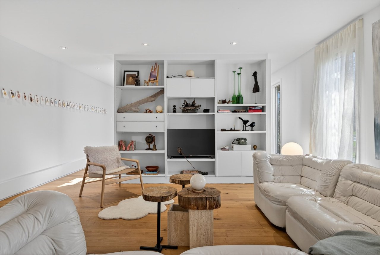 Inspiring MCM Residence