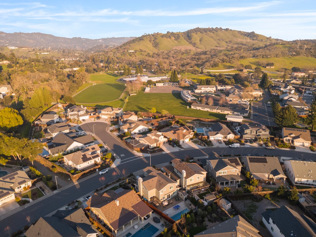 280 Pacific Heights Dr