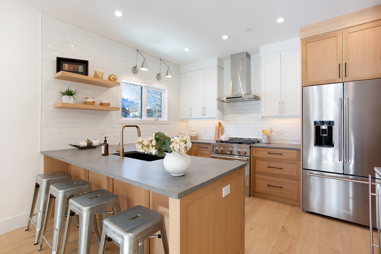 2(SE) - 617 4th Street