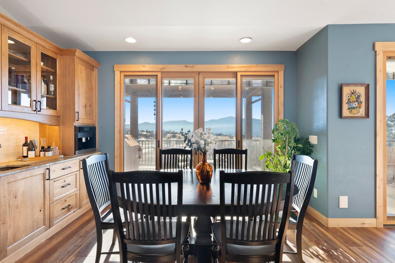 4255 Arrowhead Drive