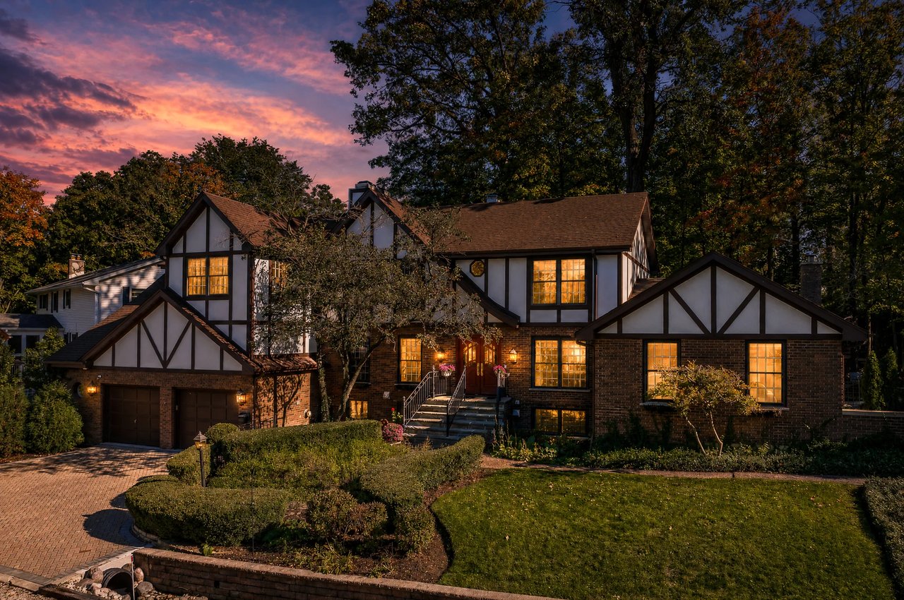 1330 Maple Avenue Downers Grove Il Us 60515 Mrd12787786