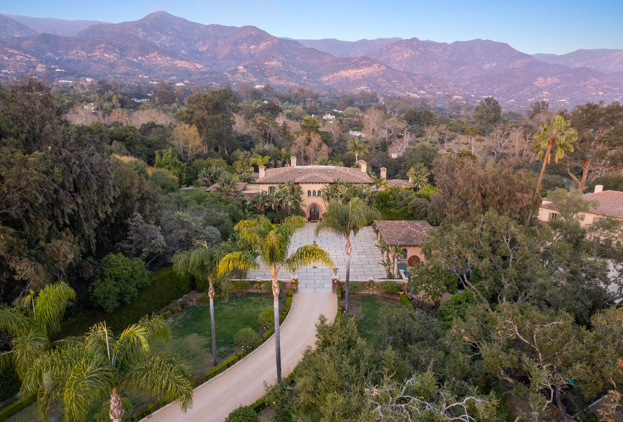 2733 Sycamore Canyon Rd