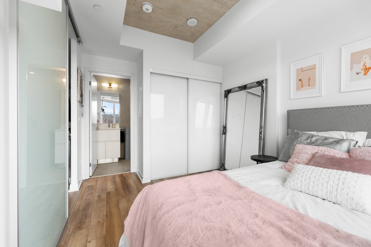 665 Queen Street East Suite 301