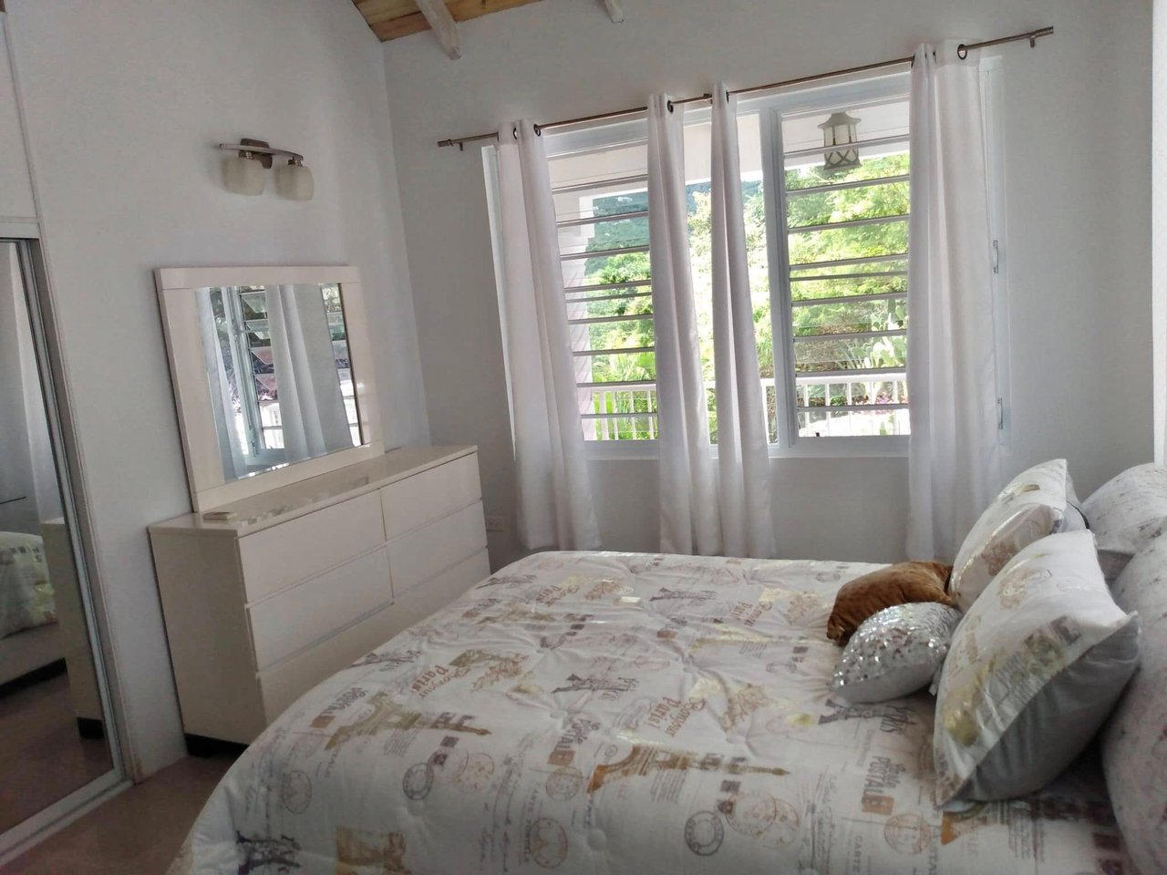 1122 Harrigan Estate 2 Bedroom Apartment