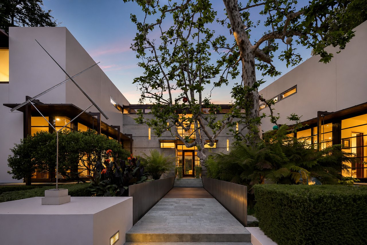 645 Tuallitan Rd, Brentwood