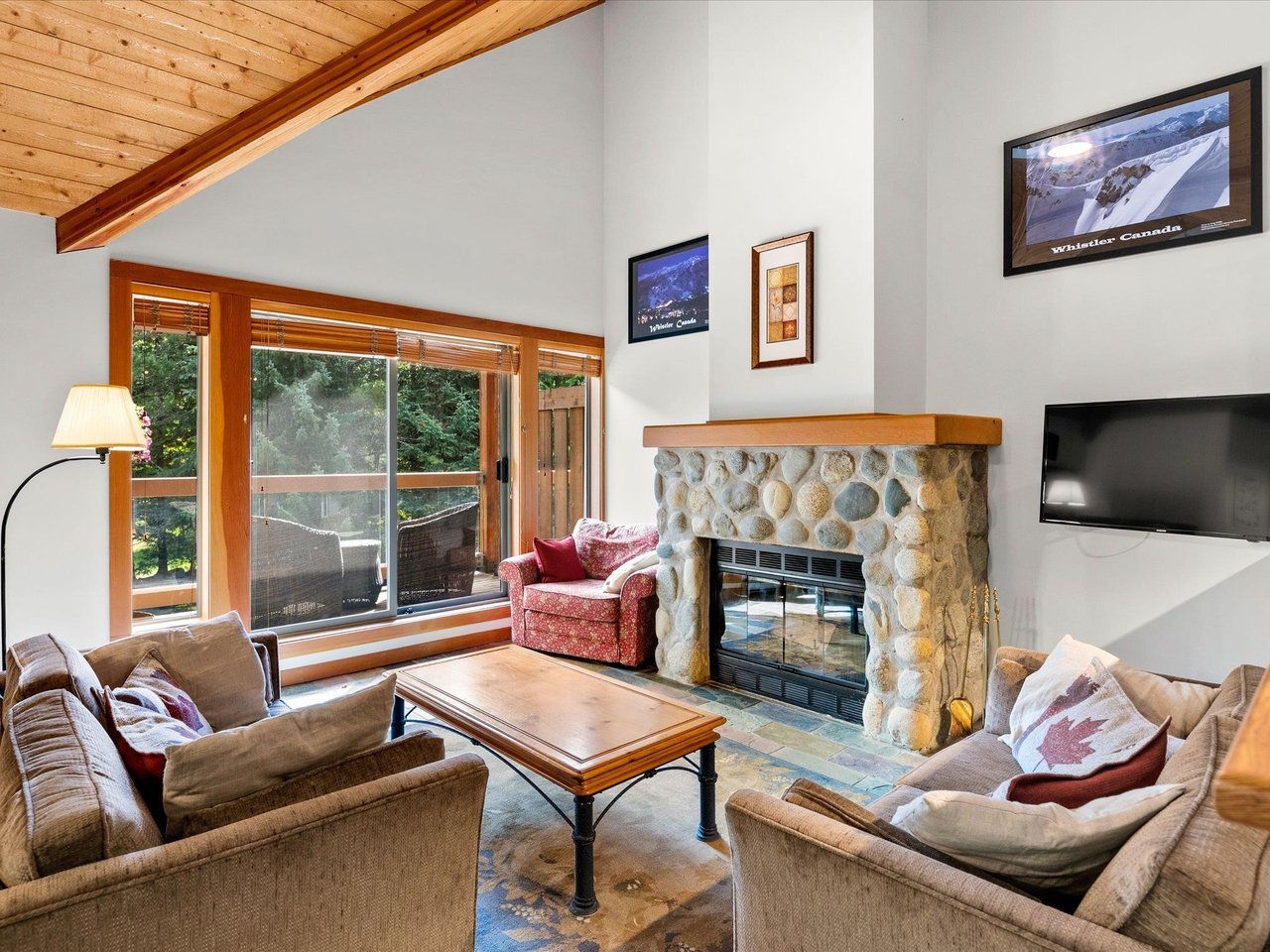 4658 Montebello Pl