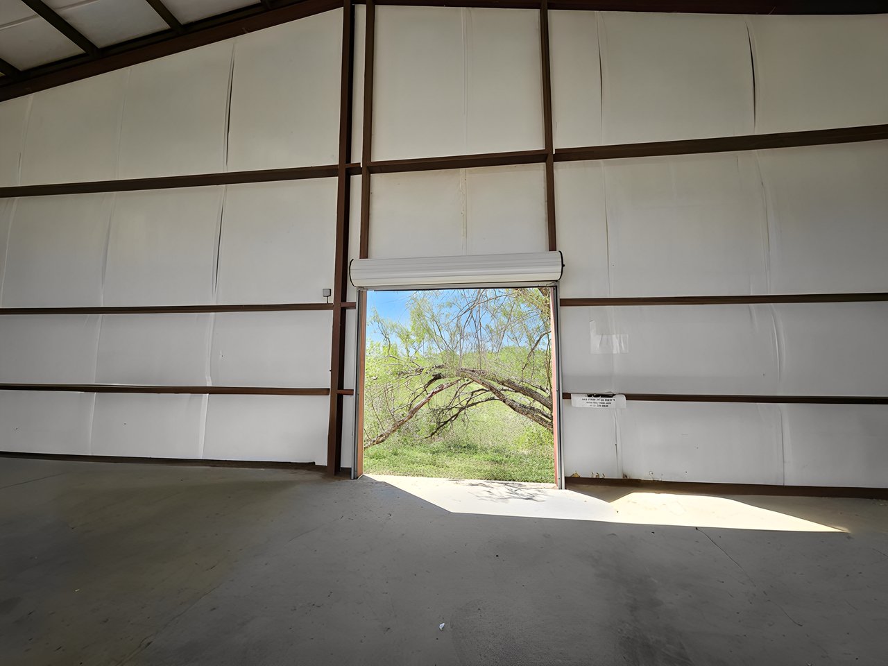 Spicewood Hanger