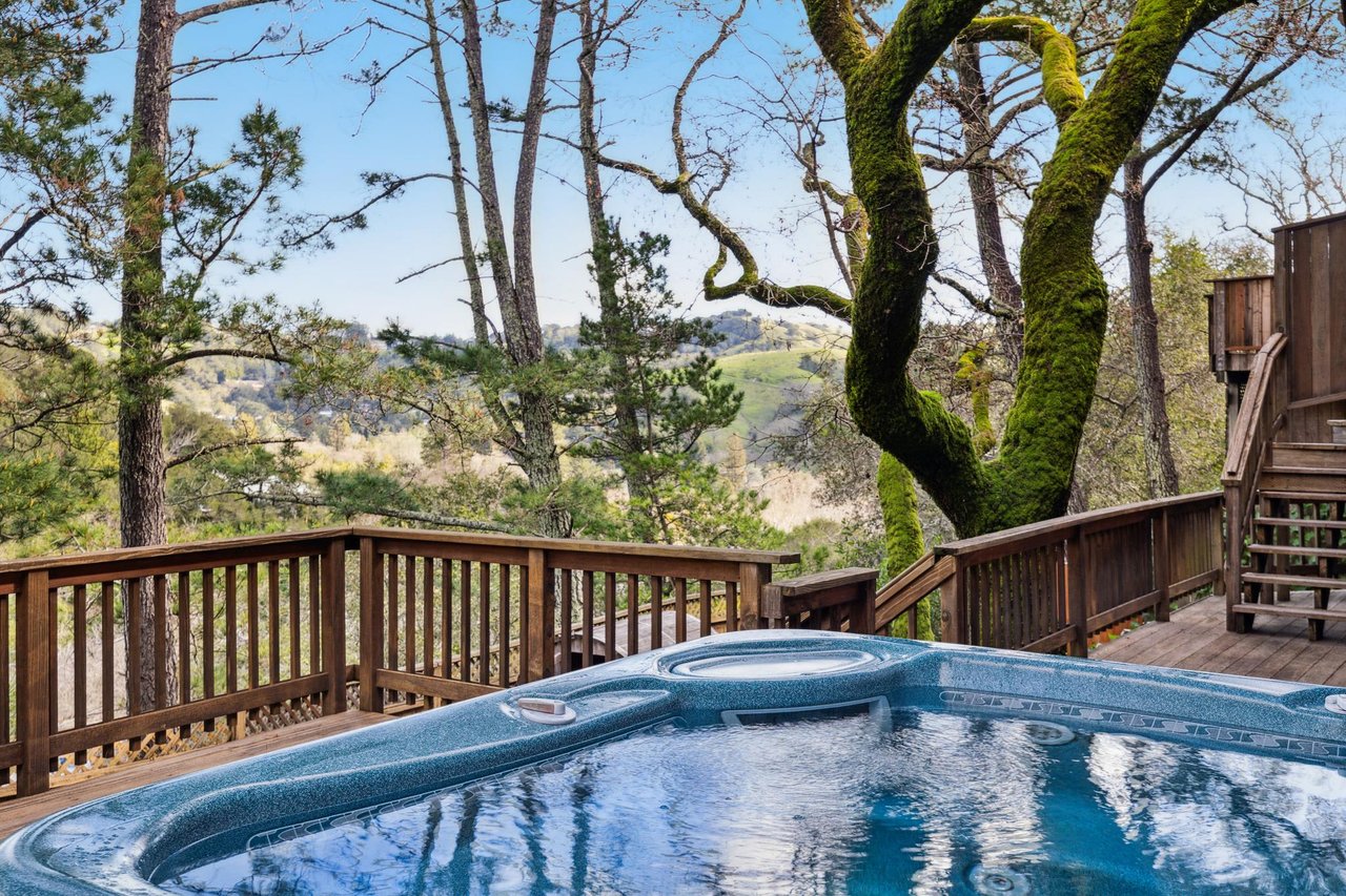 9 Oak Springs Drive, San Anselmo