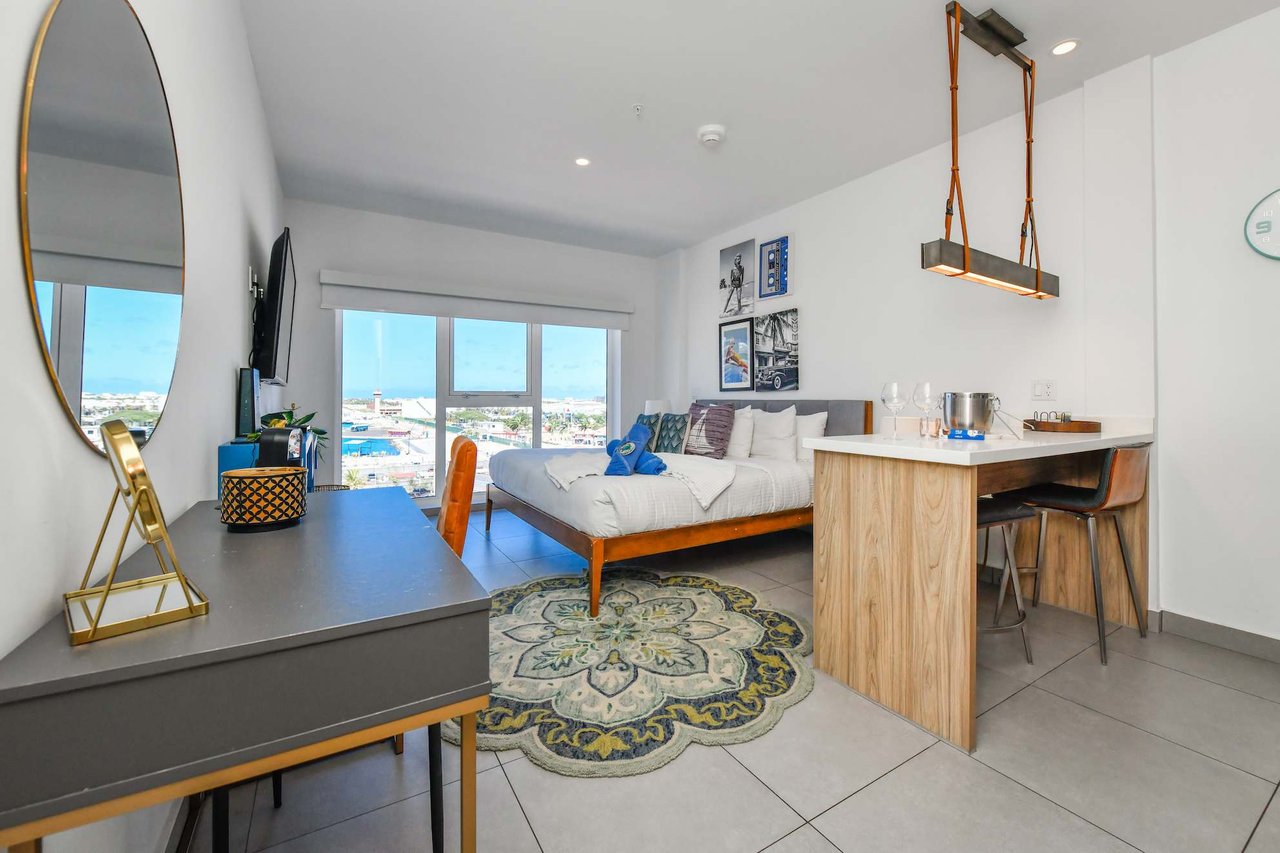Harbour House 602 S