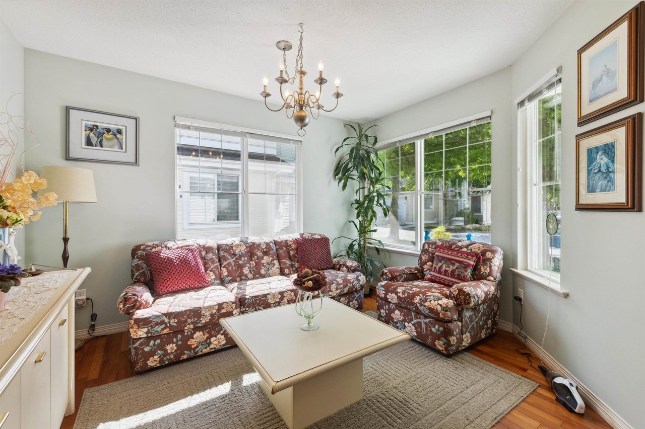 49-17097 64 Avenue, Surrey