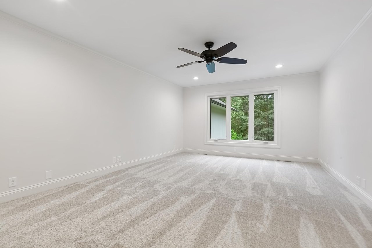 Beautifully Remodeled Masterpiece in Amesbury!