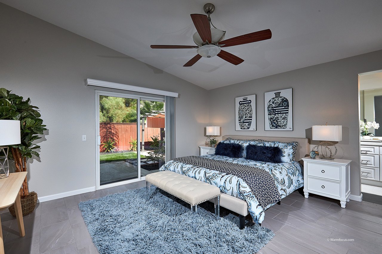 1053 Manteca Dr