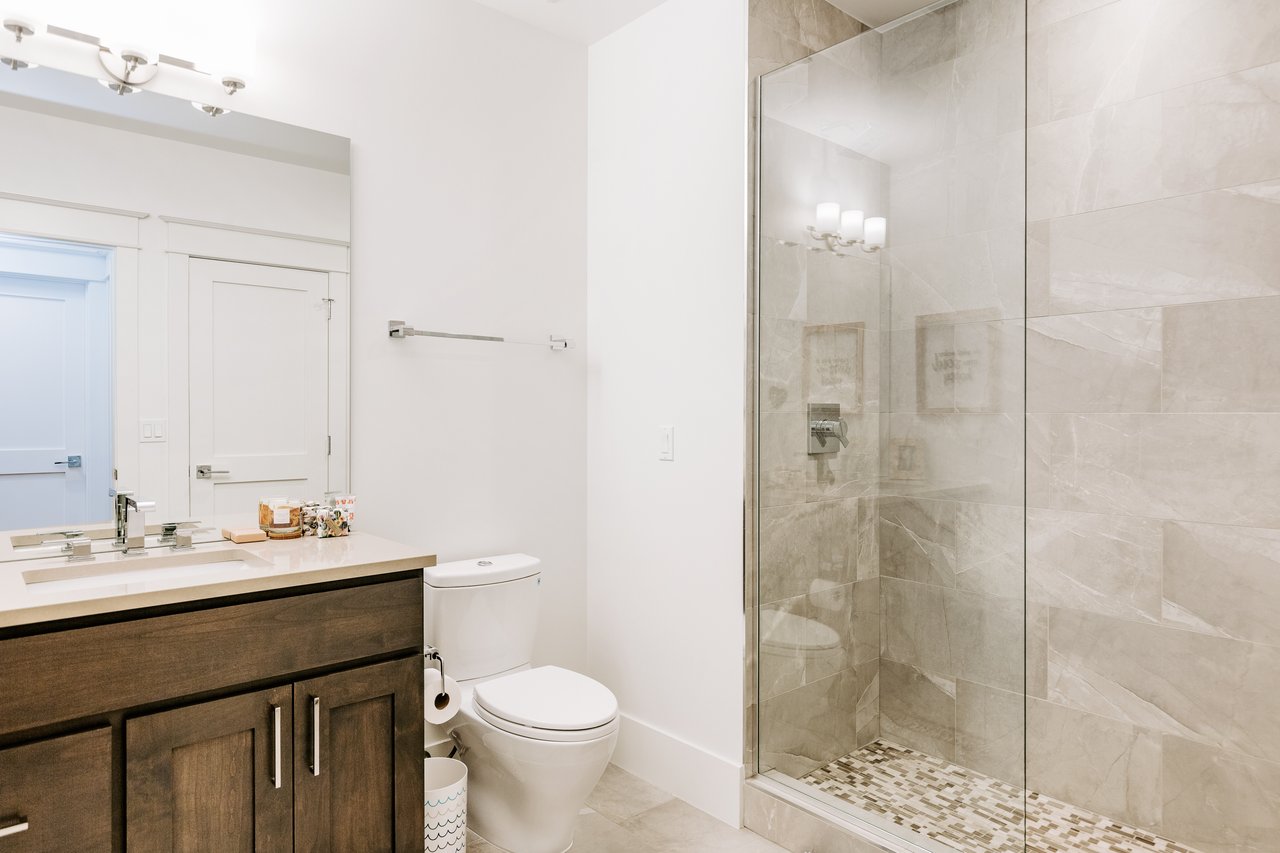 2015 Orchard Avenue