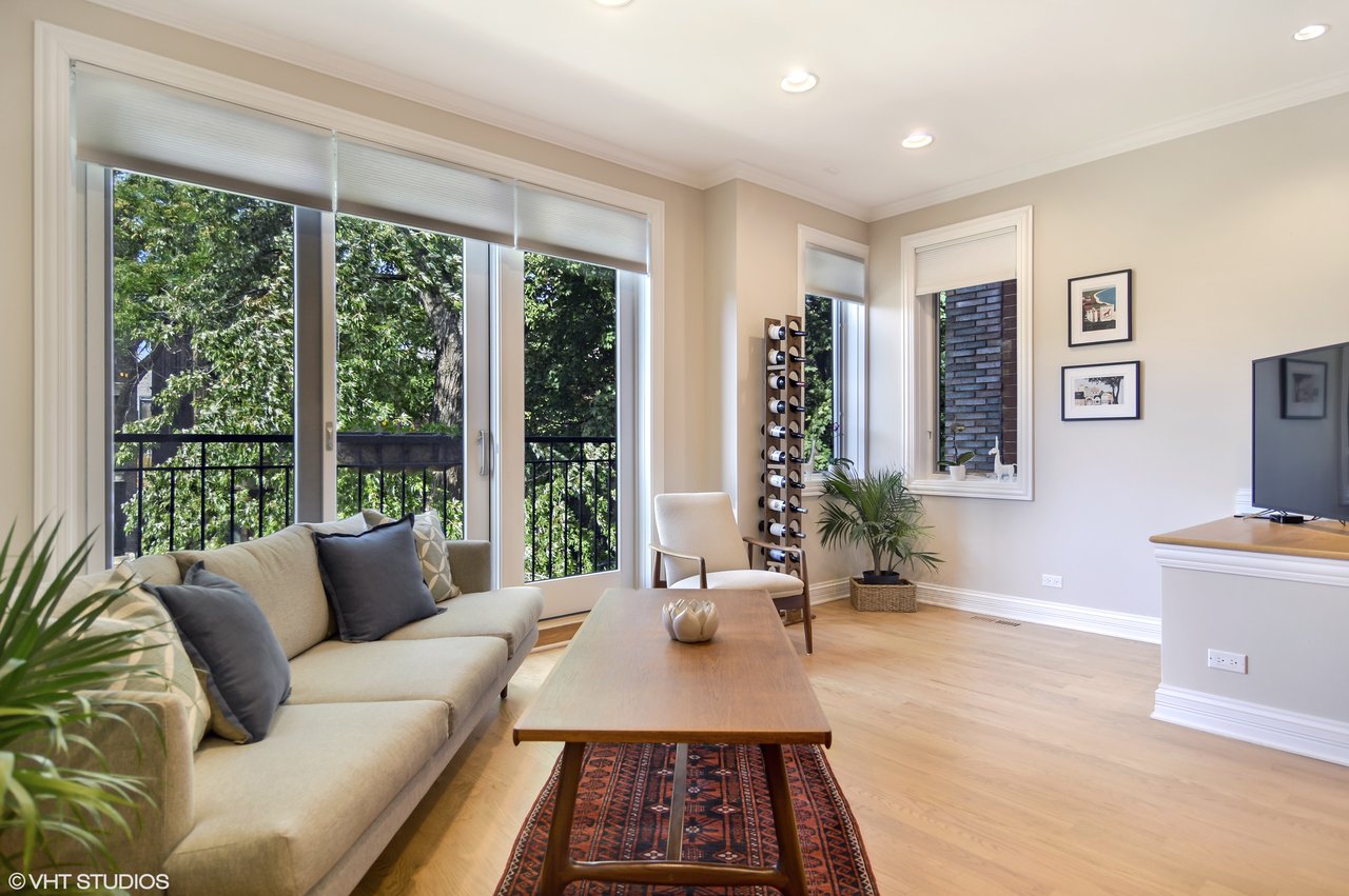 931 N Wolcott Ave Unit 2