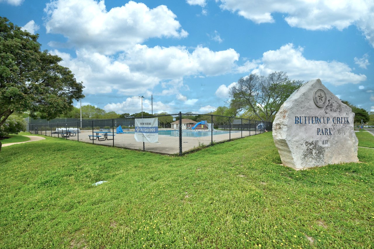 1204 Andrew CV
