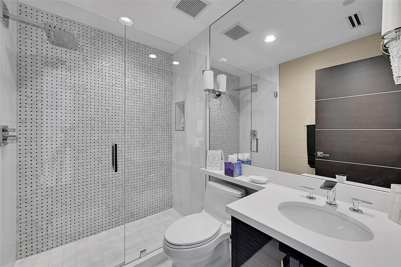 1 N Fort Lauderdale Beach Blvd 1905