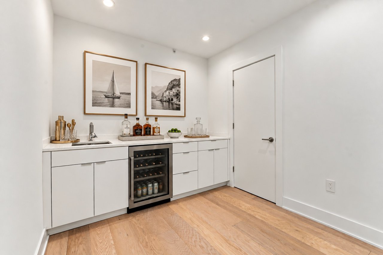 141 S Hancock St, Philadelphia, PA 19106