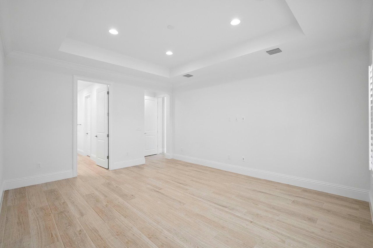 4226 Lucaya Pointe Wy