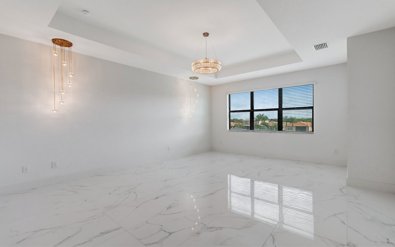 11604 Meadowrun Cir