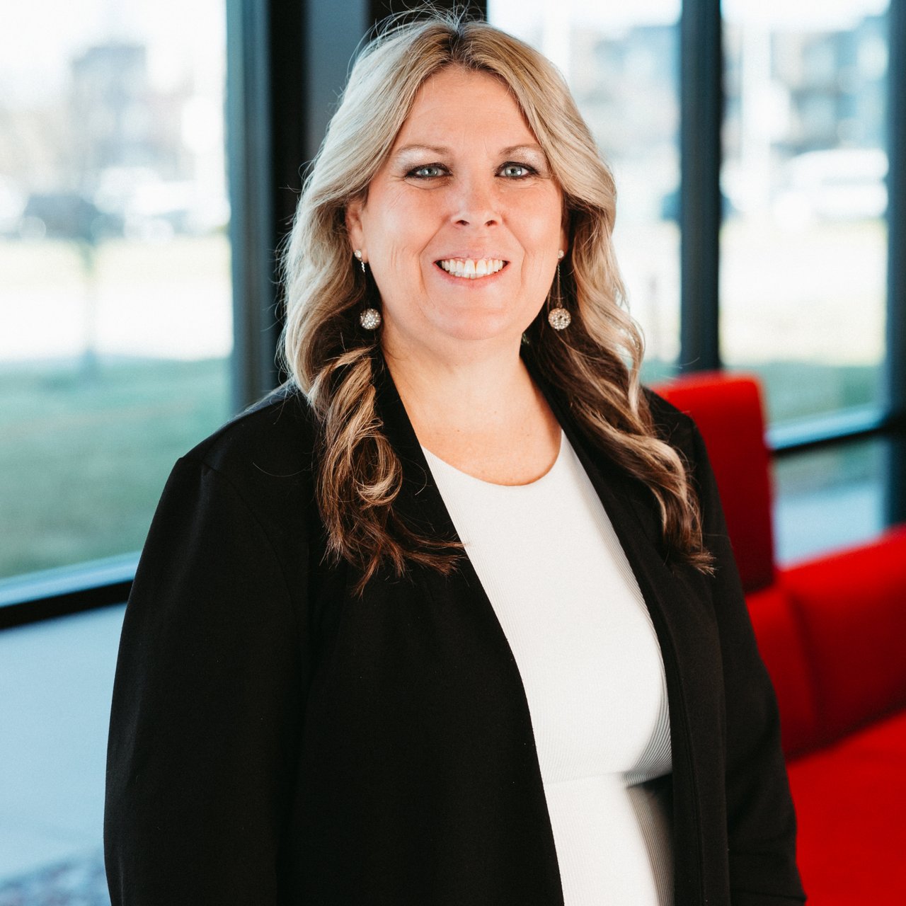 Carrie Tennis Springfield, MO Real Estate Agent Headshot