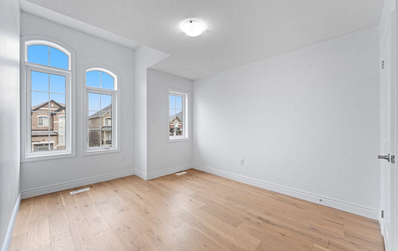 1206 Corby Way