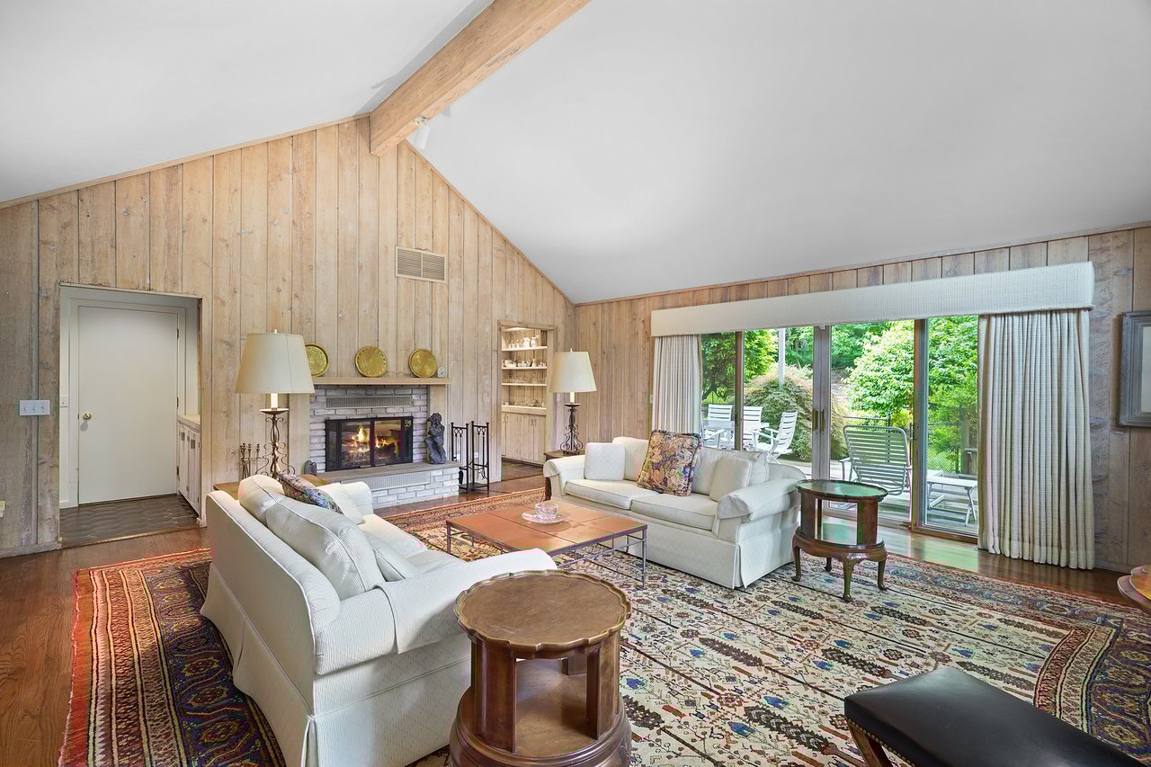112 Narrows Road