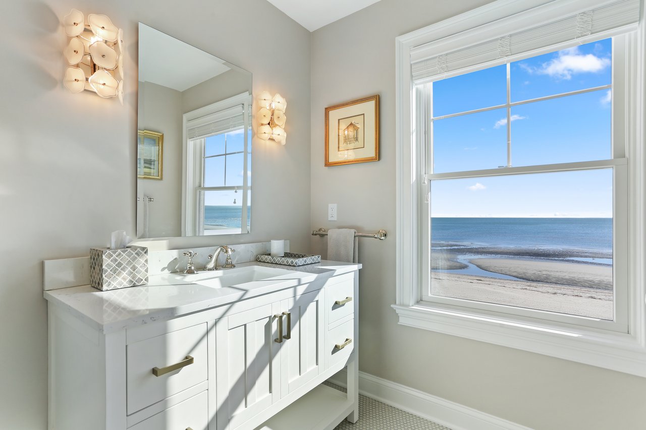 WATERFRONT LUXURY * PRIVATELY SOLD * RECORD SETTING PRICE