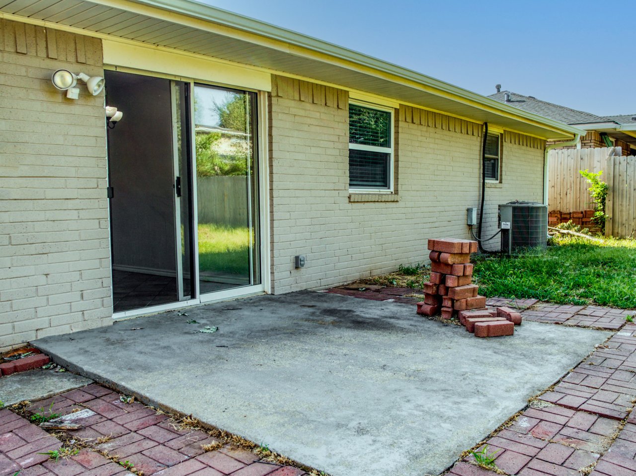 8 Red Rock Road