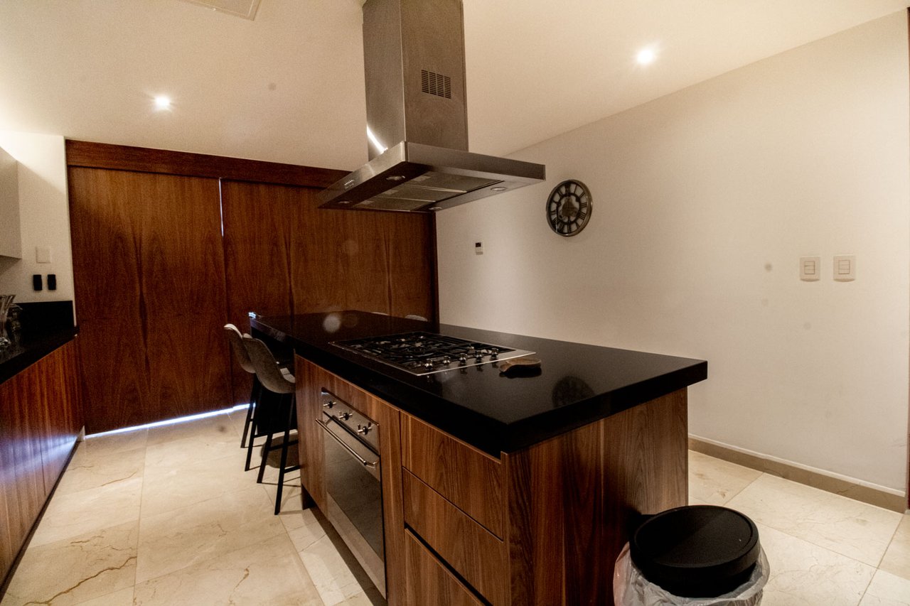 Penthouse | Antaal