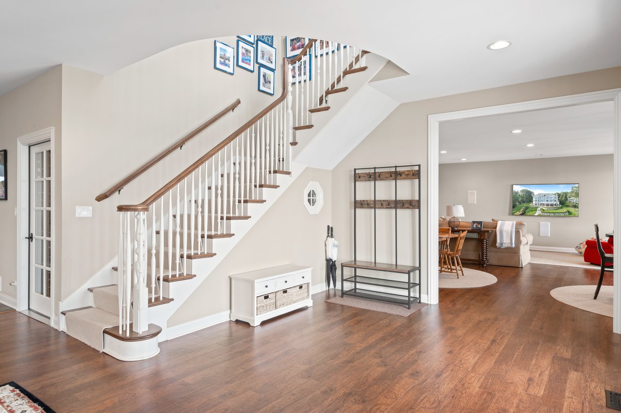 N2224 Bonnie Brae Lane