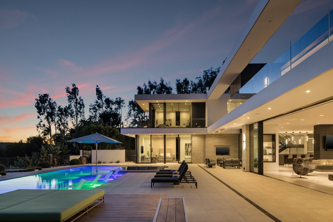 1320 Beverly Grove Place