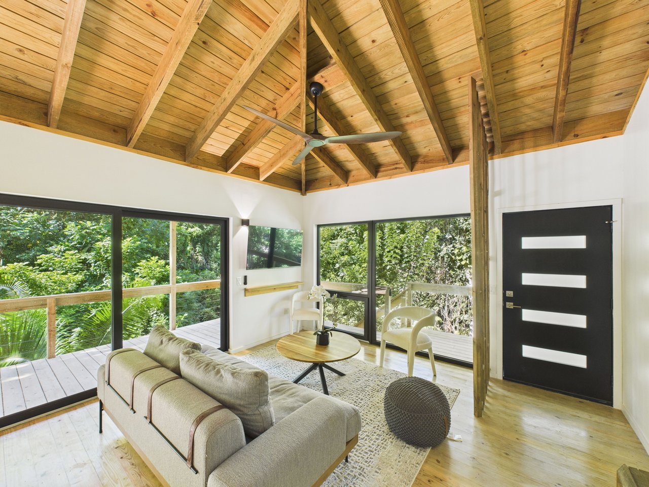 Jungle Pearl, Playa del Cielo